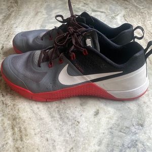 Nike Metcon 1 Men 12 Red Black White Sneakers